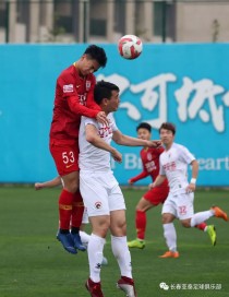 包含辽宁宏运主场迎战亚泰，冲击联赛前列的词条